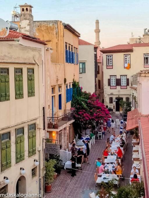 History & Culture In Old Town Chania La Canea Esterno foto